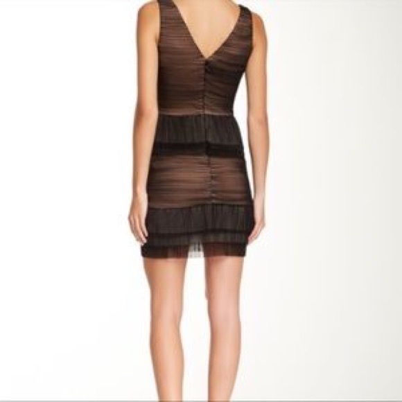 BCBG cocktail dress. Large, never worn - Picture 5 of 8